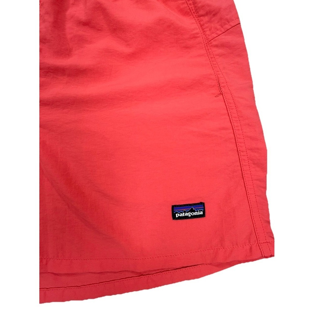Patagonia Shorts Womens Medium Baggies Coral Pink Unlined Pockets Run Hike Walk - Picture 2 of 9